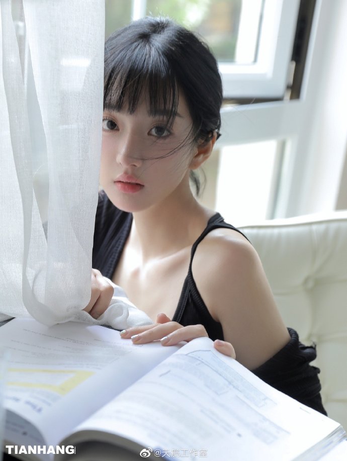 黑色幽默 · 午休